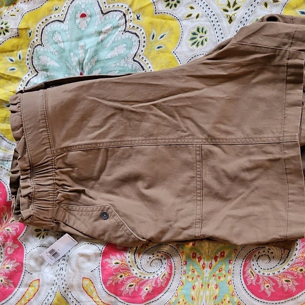 Old Navy paperbag waist shorts